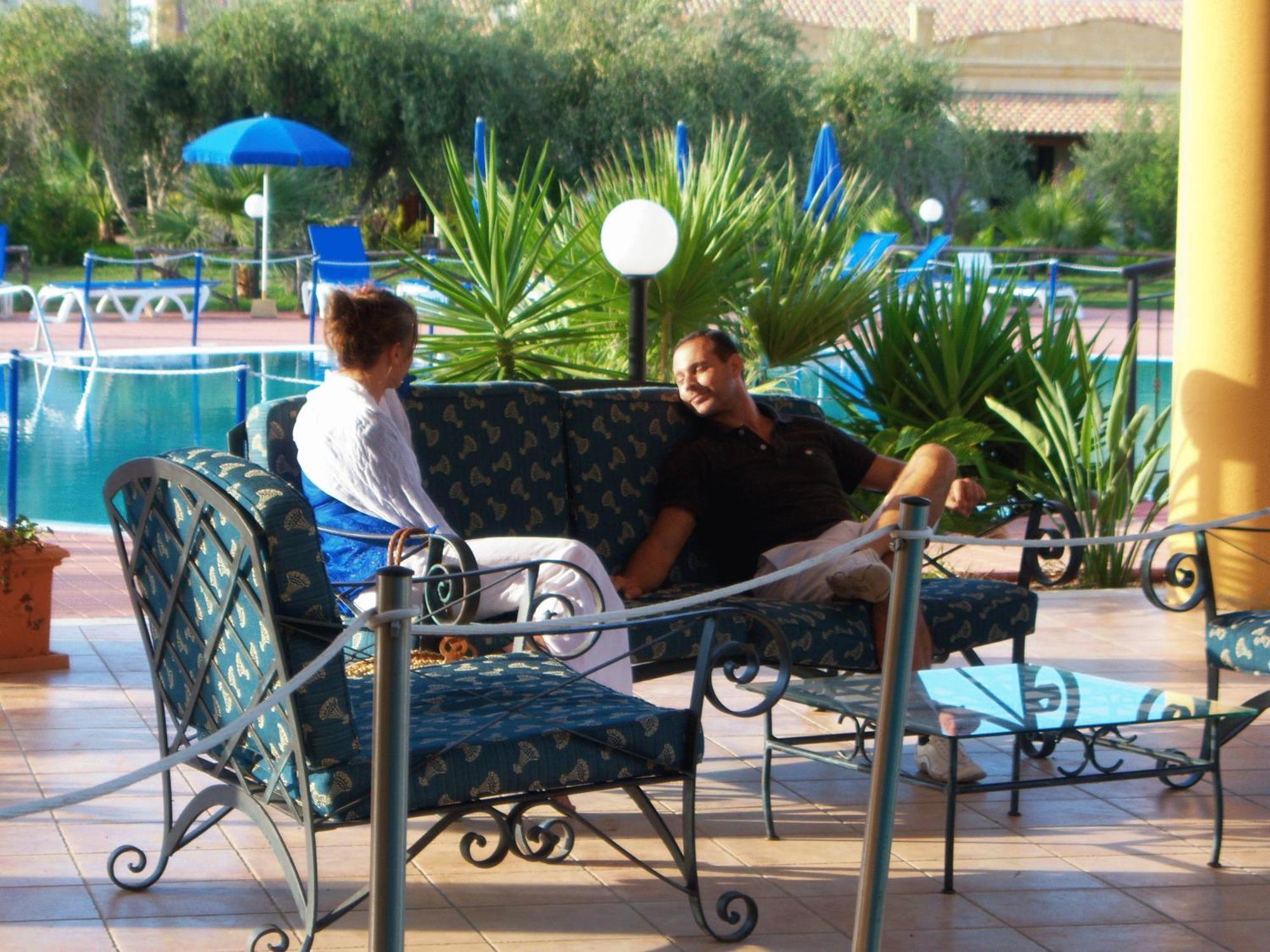 Dolcestate Hotel -Club Кампофеличе ди Рокела Екстериор снимка